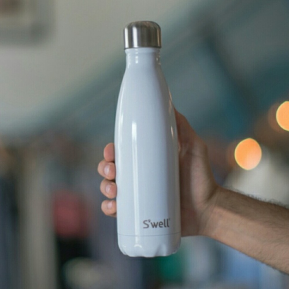 NWT - S'well Bottle Angel Food 17 oz